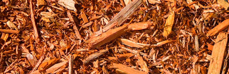 mulch colorant in red for landscaping